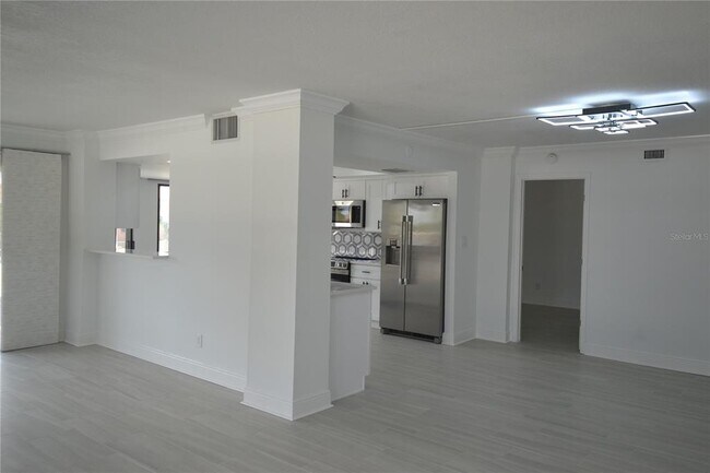 Building Photo - 1651 Sand Key Estates Ct