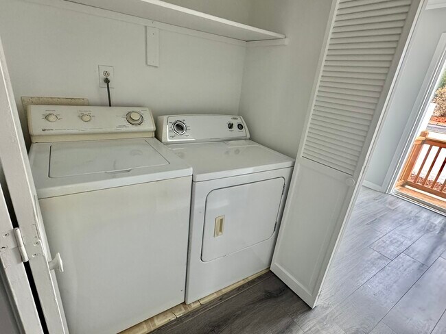 Building Photo - 4115 Little River Rd