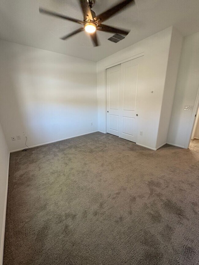 Building Photo - SAGUARO TRAILS 2bd PLUS DEN and 2ba HOME AVAILABLE NOW!!