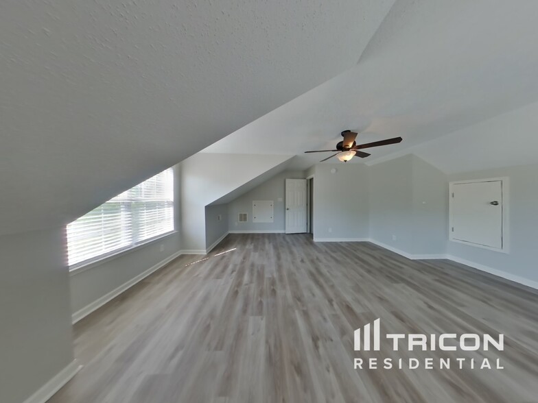 Building Photo - 276 Harold Dr
