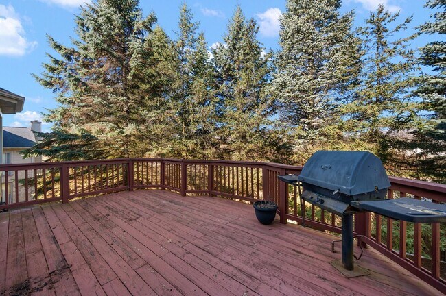 Building Photo - 28849 Hearthstone Dr