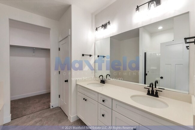 Building Photo - 5BD/3BTH/2GAR - Great space - Lehi Living