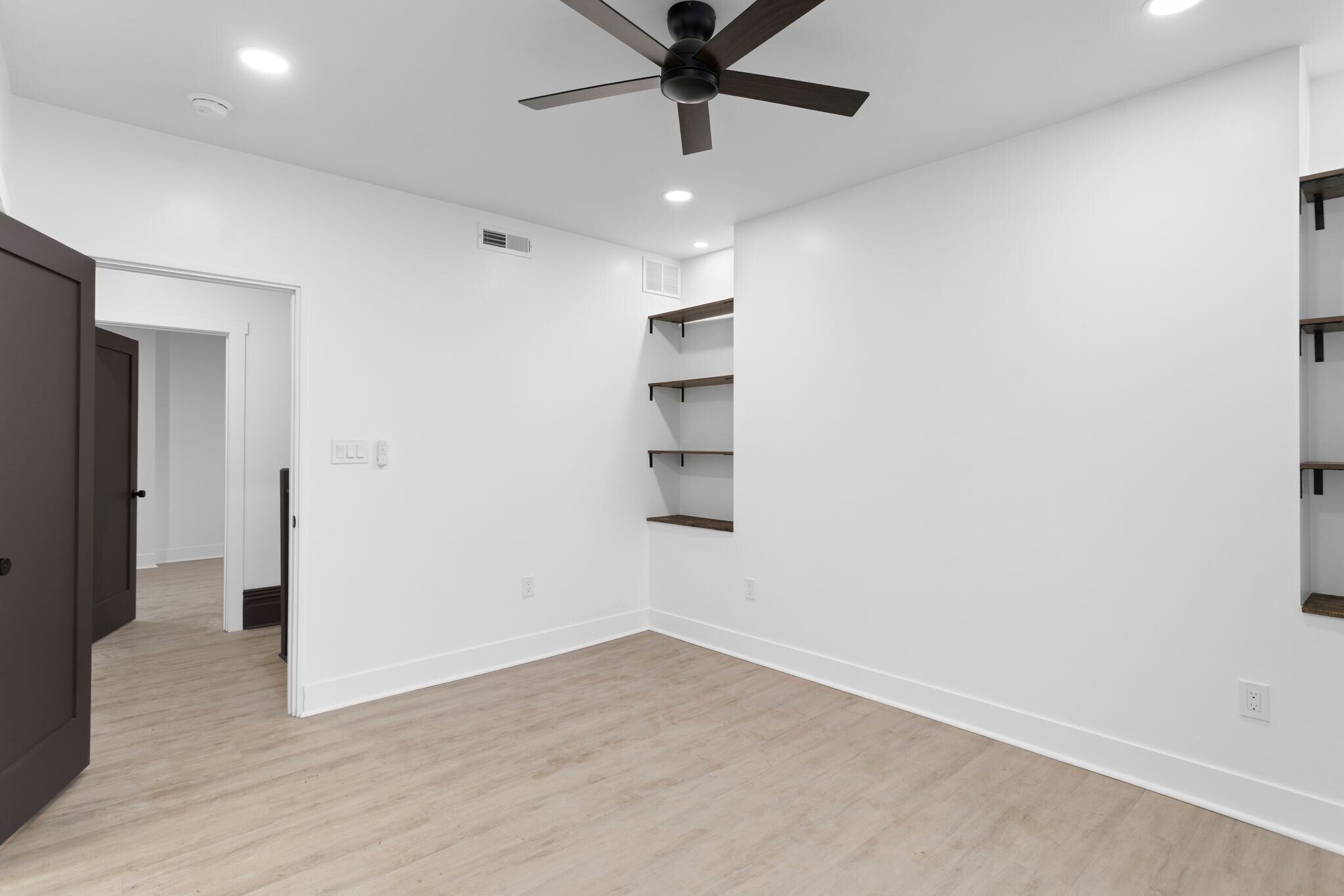 Bedroom - 2035 Forbes Ave