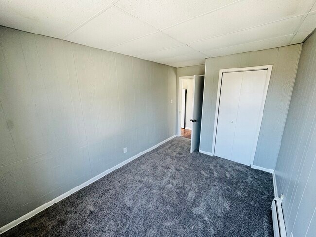 Building Photo - 42129 N 2nd Ave