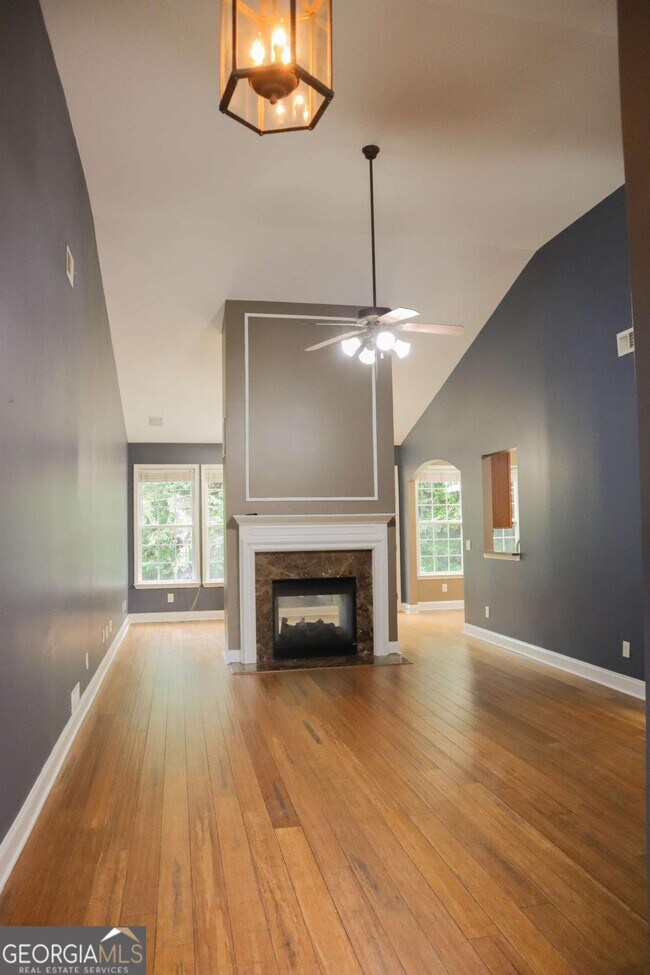 Building Photo - 1526 Lechemin Dr