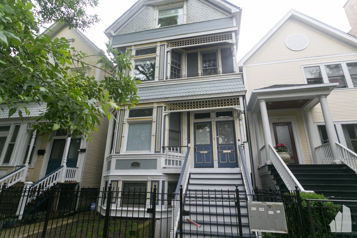 Building Photo - 1425 W Henderson St