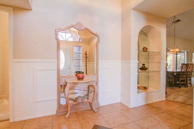 Building Photo - 14743 W Yosemite Dr