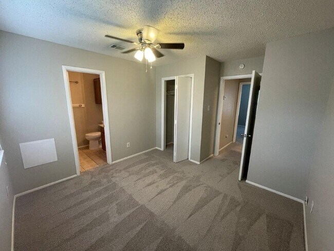 Building Photo - 12307 Deer Falls Dr