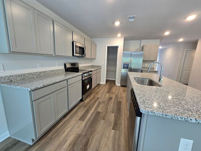 Building Photo - For Rent - Coastal Living Near Sunset Beach!