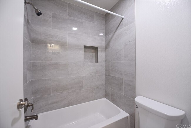 Building Photo - 50 Alicante Aisle