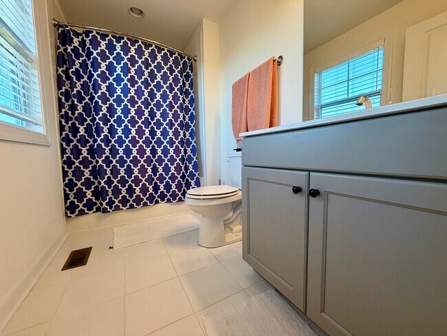 Building Photo - 1078 Delphi Ln