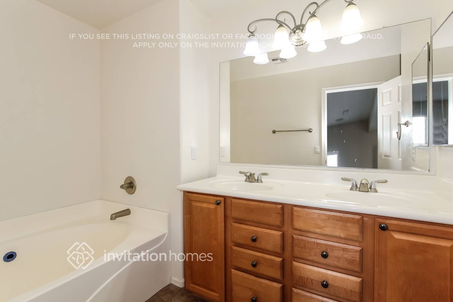 Building Photo - 11166 W McKinley St