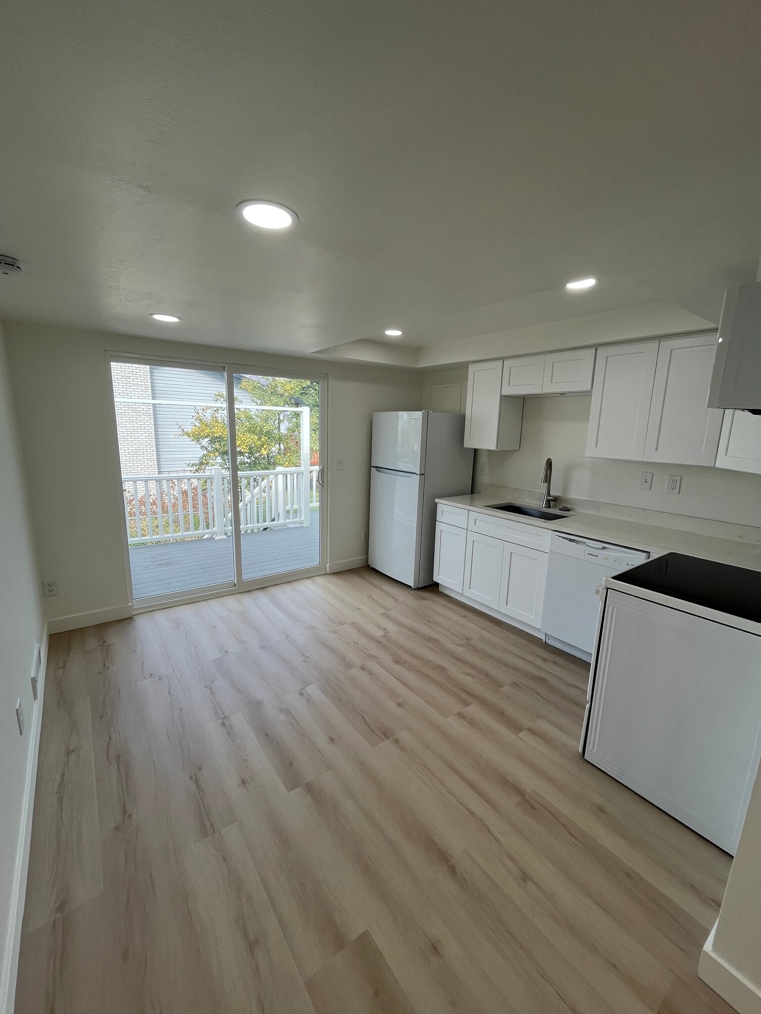 Kitchen - 723 E 600 S