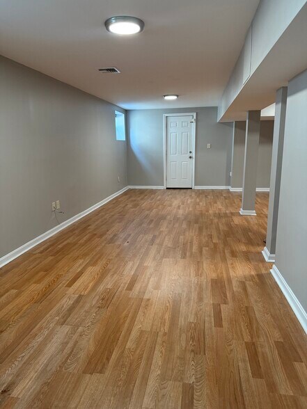 Building Photo - 21 Blakeville St