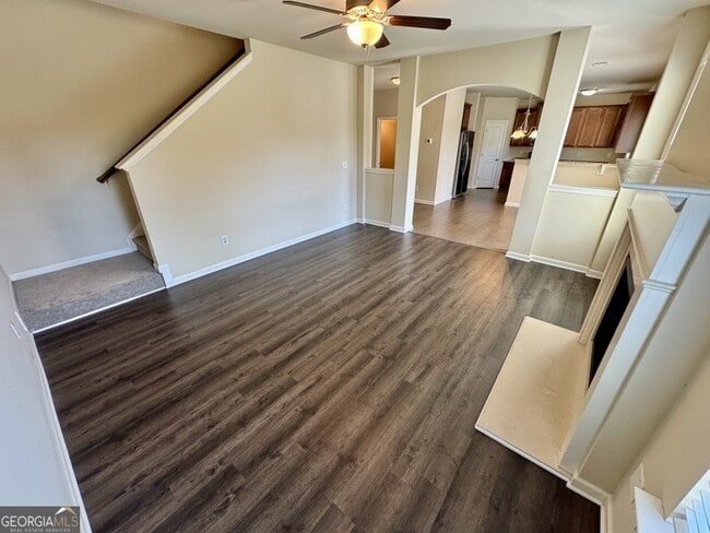 Building Photo - 130 Sparkling Spring Trail