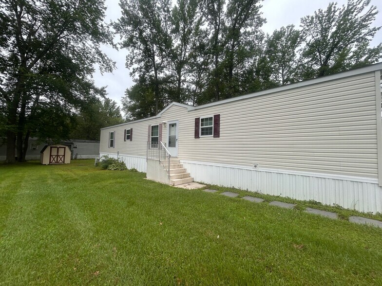 Building Photo - 4 Deer Run Pky