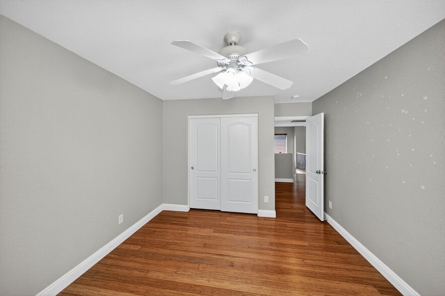 Building Photo - 2353 W Barwick Dr