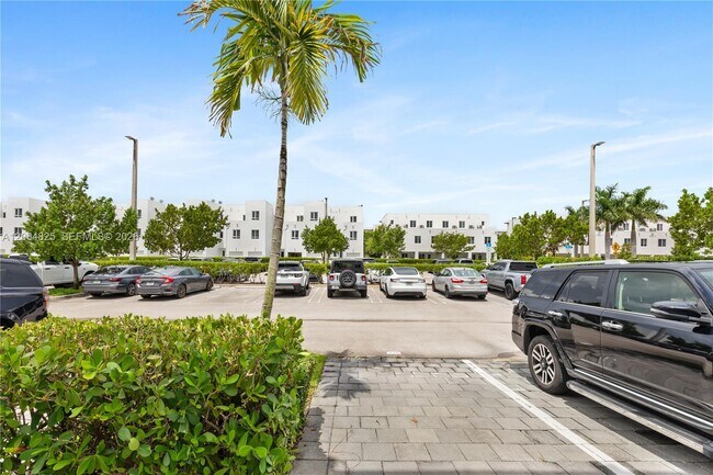 Building Photo - 6416 NW 102nd Ct