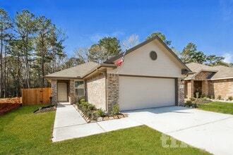 Building Photo - 17552 Rosewood Manor Ln
