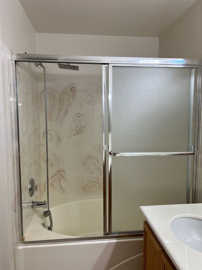 Building Photo - Summerlin North