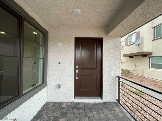 Building Photo - 767 Omaggio Pl