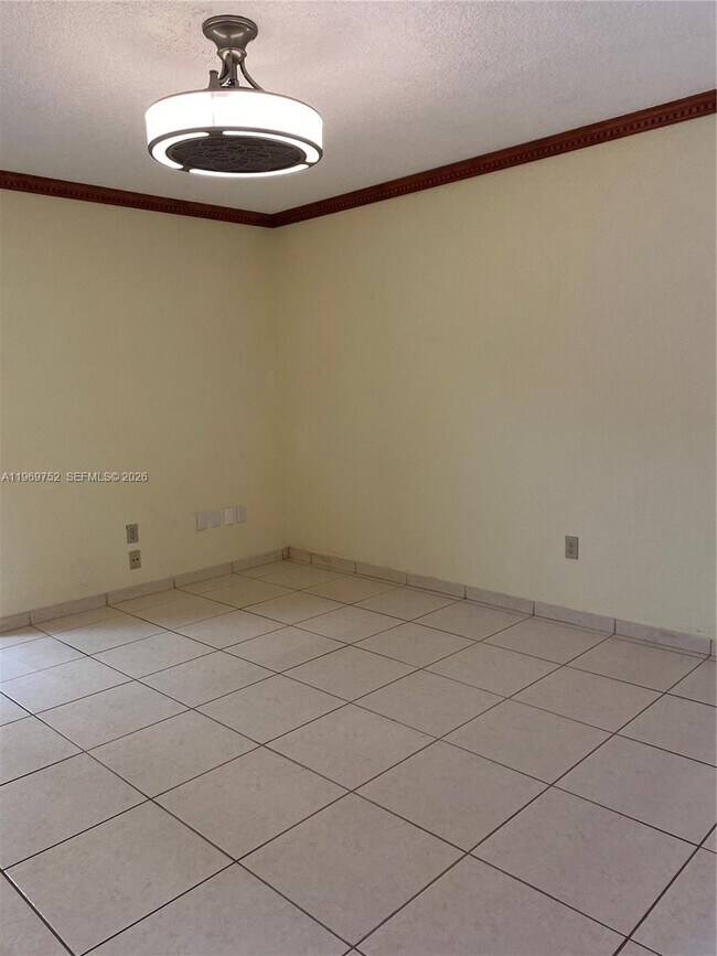 Building Photo - 720 NW 123rd Ave