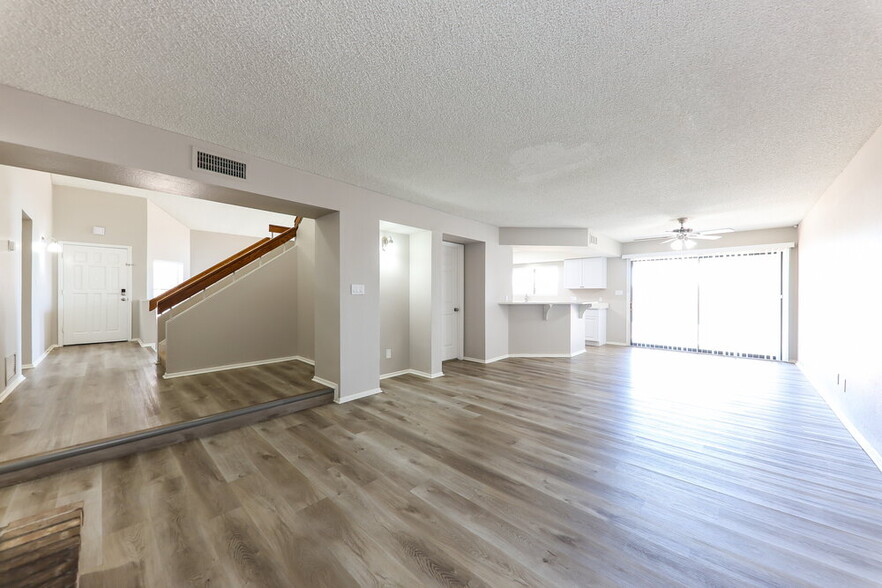 Building Photo - 7041 W McRae Way