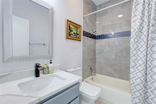 Building Photo - 7510 Lazy Creek Dr
