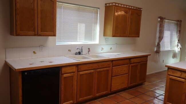 Building Photo - In ground Pool