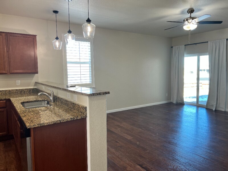 Building Photo - 5601 En Joie Pl