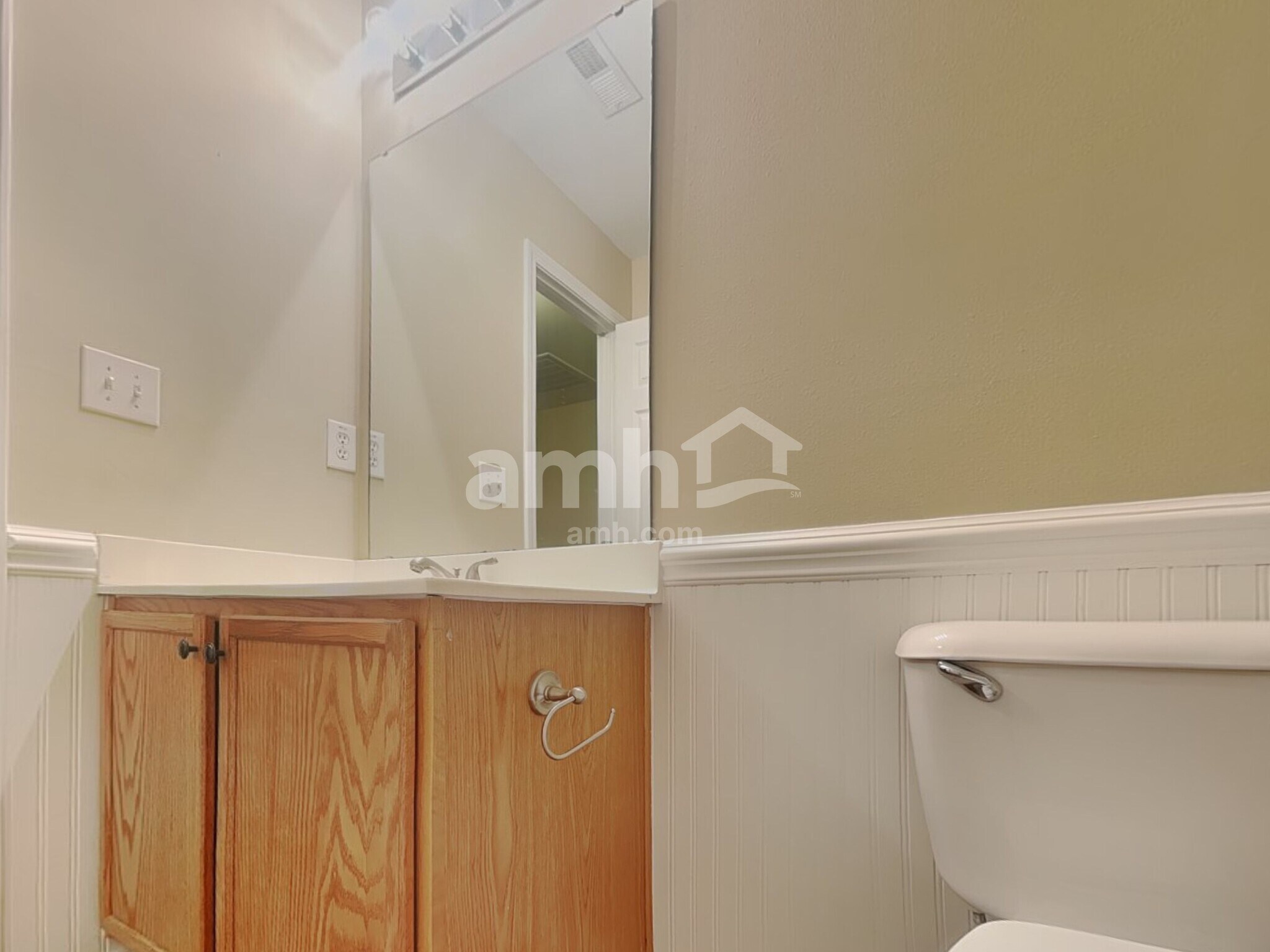 Building Photo - 1717 Cabarrus Crossing Dr