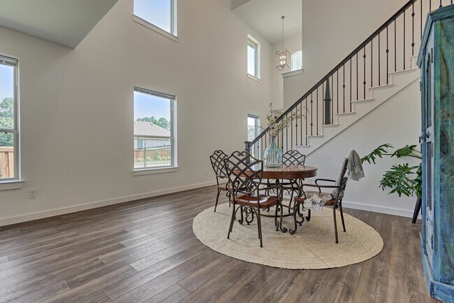 Building Photo - 27129 Ivorywood Dr