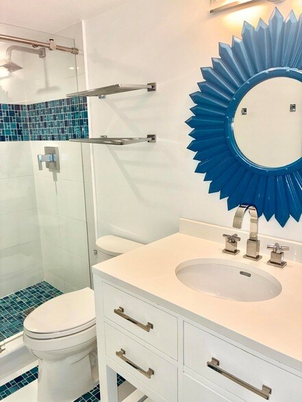 Building Photo - 420 Celestial Way