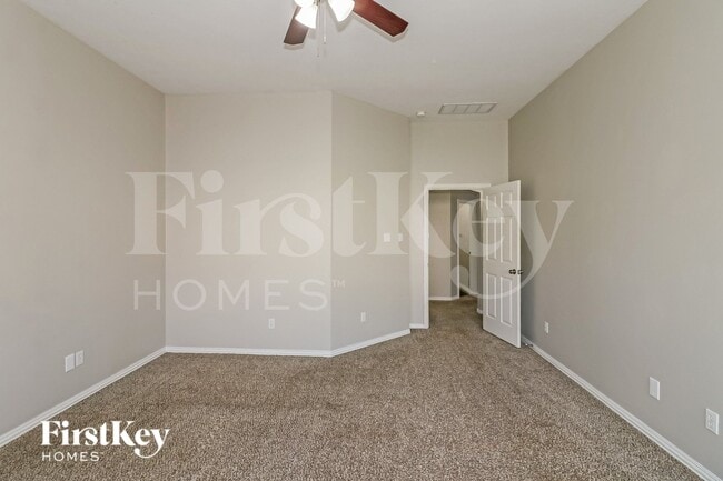 Building Photo - 15814 Stiller Park Dr