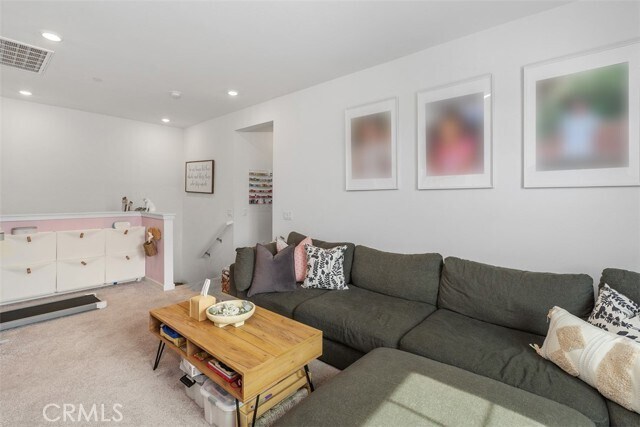 Building Photo - 32600 Manhattan Ave