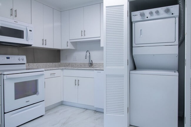 Building Photo - Available for the 2026-2027 leasing term