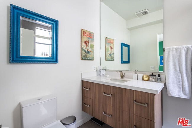 Building Photo - 7584 W Skye Way