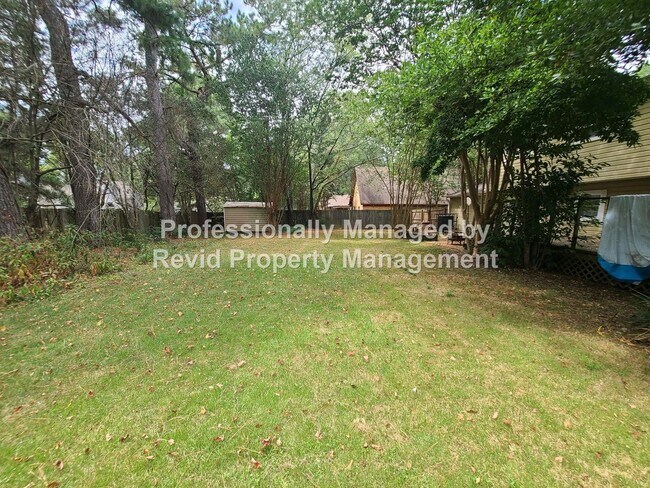 Building Photo - 6771 Bainbridge Dr