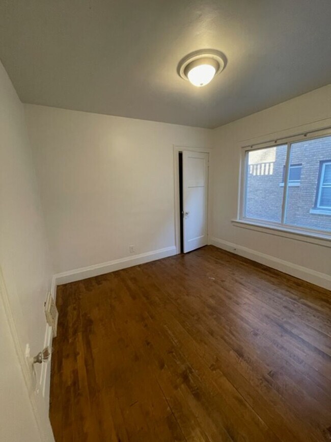 Building Photo - 2756N53rdK