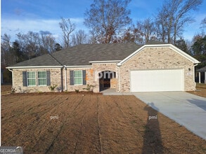 Building Photo - 516 Liberty Hall Dr