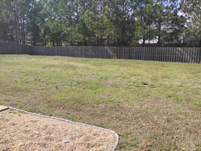 Building Photo - Luxury Feel. Modern Design. 4BR/2.5BA Home