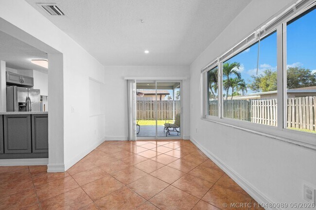 Building Photo - 11371 NW 40th Pl