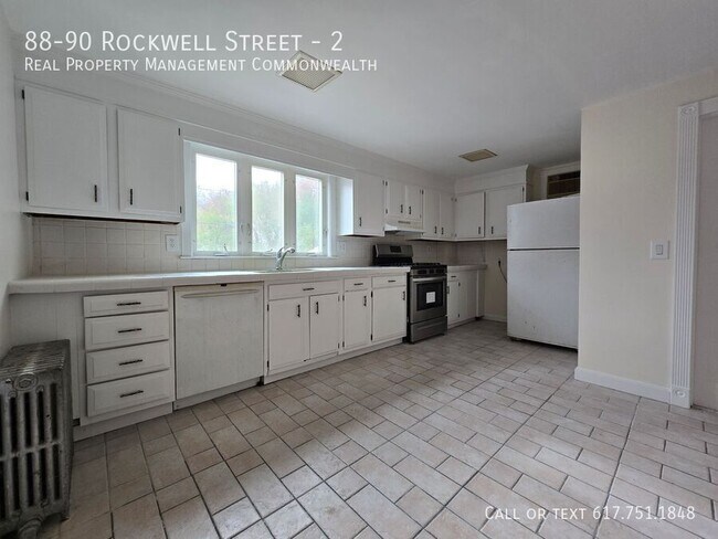 Building Photo - 88-90 Rockwell Street-2