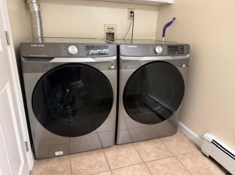 Building Photo - 19 Profile Cir