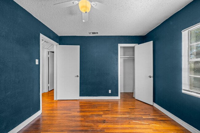Building Photo - 2605 41st St