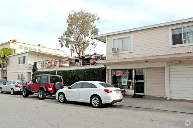 Building Photo - Bayside Apartments