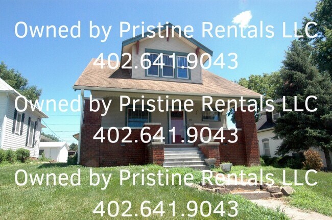 Building Photo - 322 S 6th St