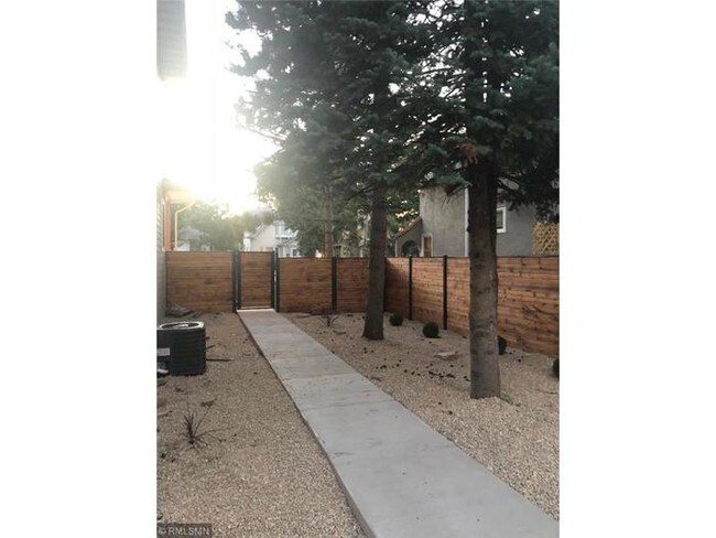 Building Photo - 3221 42nd Ave S