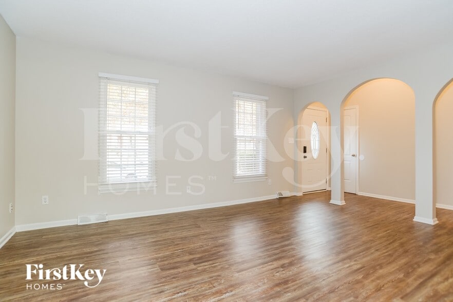 Building Photo - 5912 Walnut Creek Cir