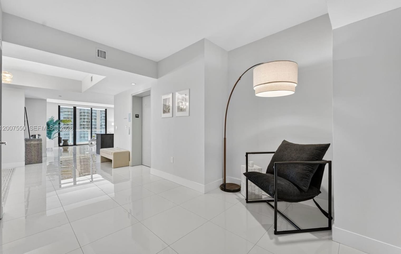 Building Photo - 1010 Brickell Ave